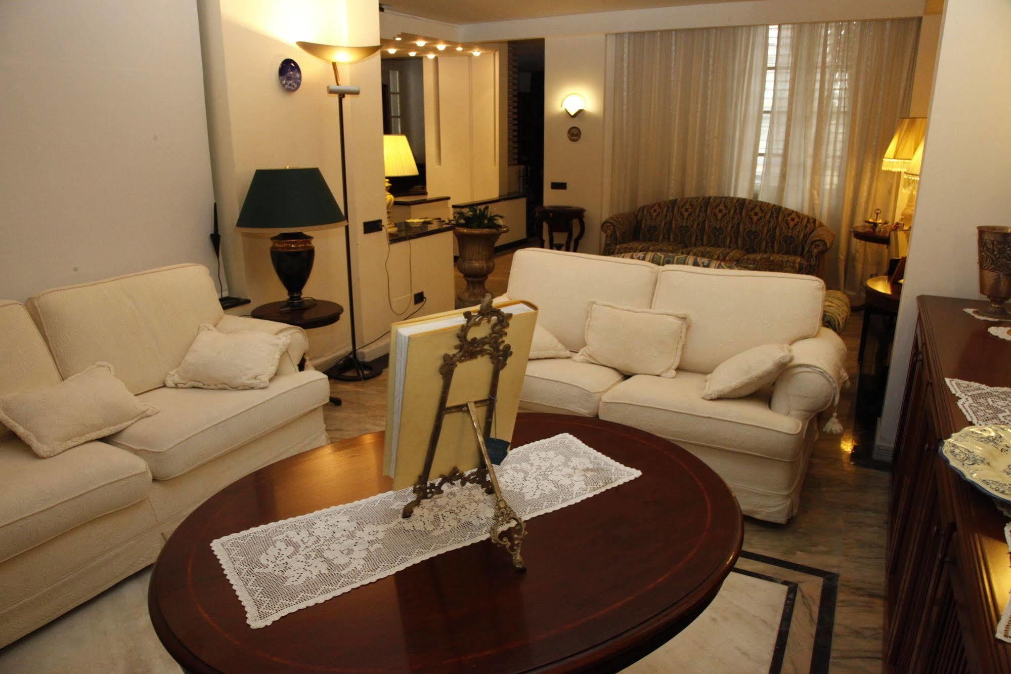 Bed & Breakfast Cocus 3*